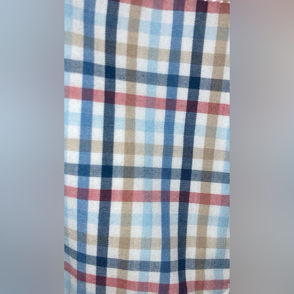 Men’s arrow button down